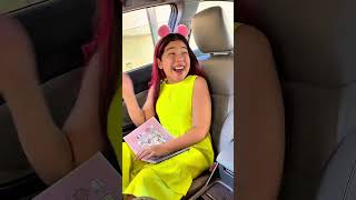 Ela não quis dividir o chocolate 🤣 #funny #shorts