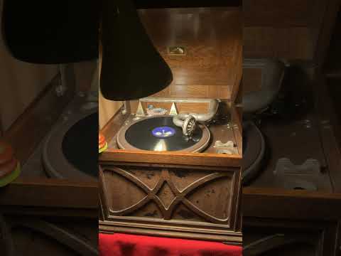 Drink To Me Only With Thine Eyes… By … Nat Temple & His Club Royal Orchestra. (Vocal Beryl Davis)