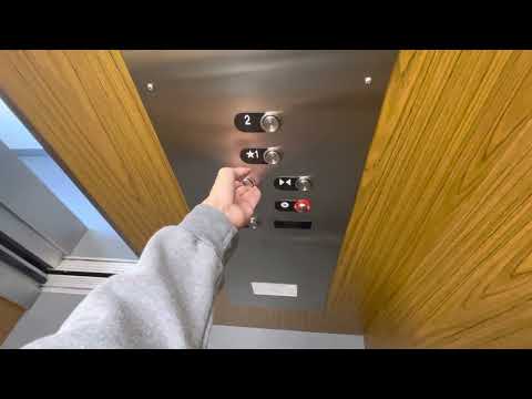 Vertrans (mb. ECC) Hydraulic Elevator @ Shake Shack, Walnut Creek, CA
