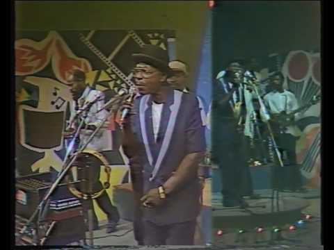 The Stephen Osita Osadebe Show - "Osondi Owendi"