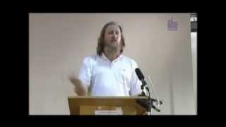 Praise be to Allaah.
 
No one has the right to describe Allaah except in the way in which He has described Himself or...