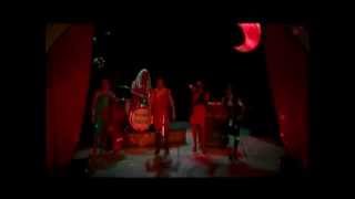 Velhas Virgens - Um Homem Lindo [Clipe Oficial]