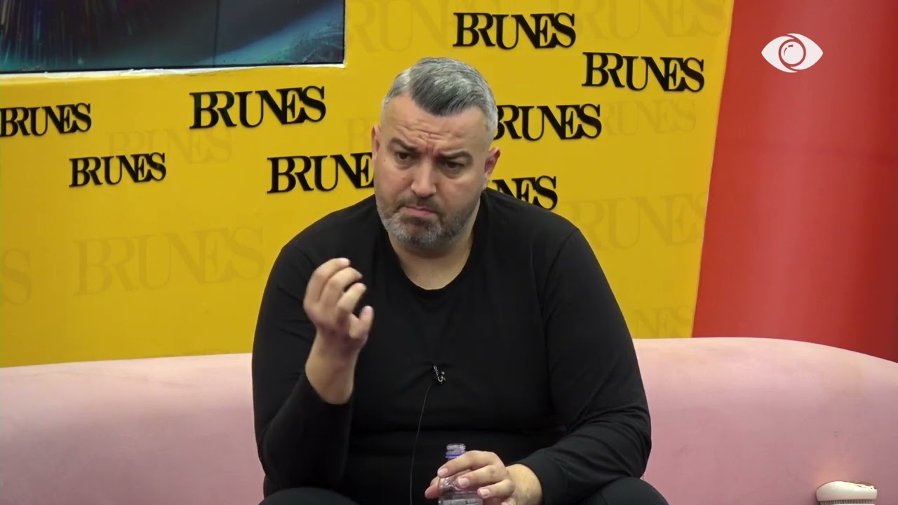 Nëqoftëse ai ka një pëlqim për ty…/ Rogerti bisedon me Juelën për Stenaldon
