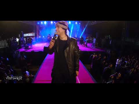 Kuch to Bata Zindagi -  zindagi kuch to bata - jubin nautiyal live performance at NIT Jamshedpur