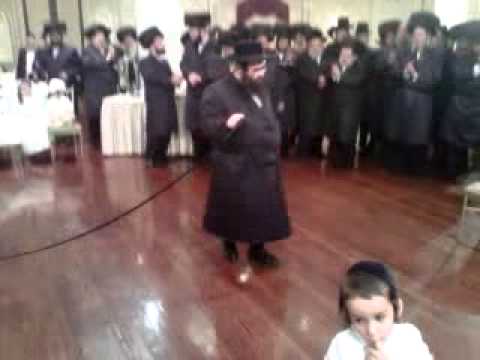 Mitzvah Tantz of Satmar Ruv from Yerushalayim by lipi lefkowitz wedding