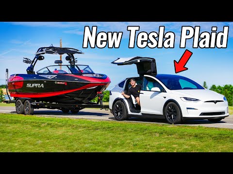 Tesla Plaid Breaks Towing Wake Boat