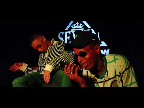 MC Tiki e 300 - 0800 ( Clipe Oficial )