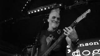 ZAL CLEMINSON&#39;S /SIN&#39;&#39;DOGS/ - Isobel Goudie@Fibbers,York 21-9-18