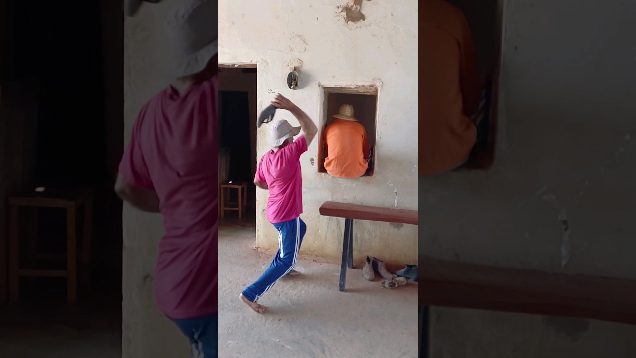 seu Antônio só deu uma chinelada #videosengraçados #pegadinha #comedia