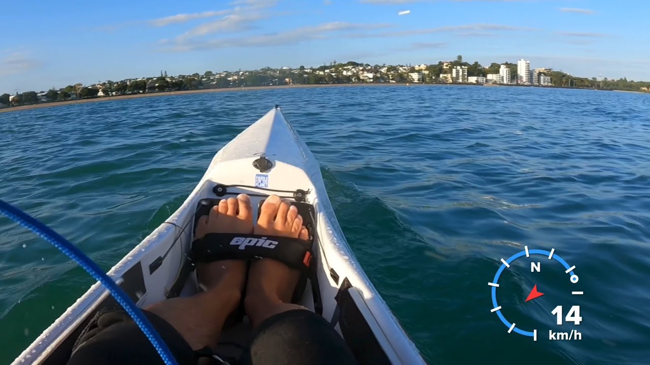 Sprinting - Epic V10L surfski