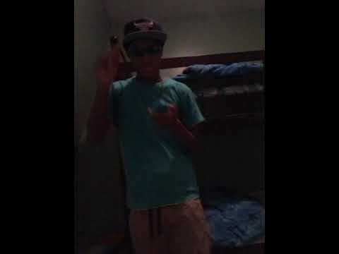 J  Milly    rapper  GD  gold chain👓