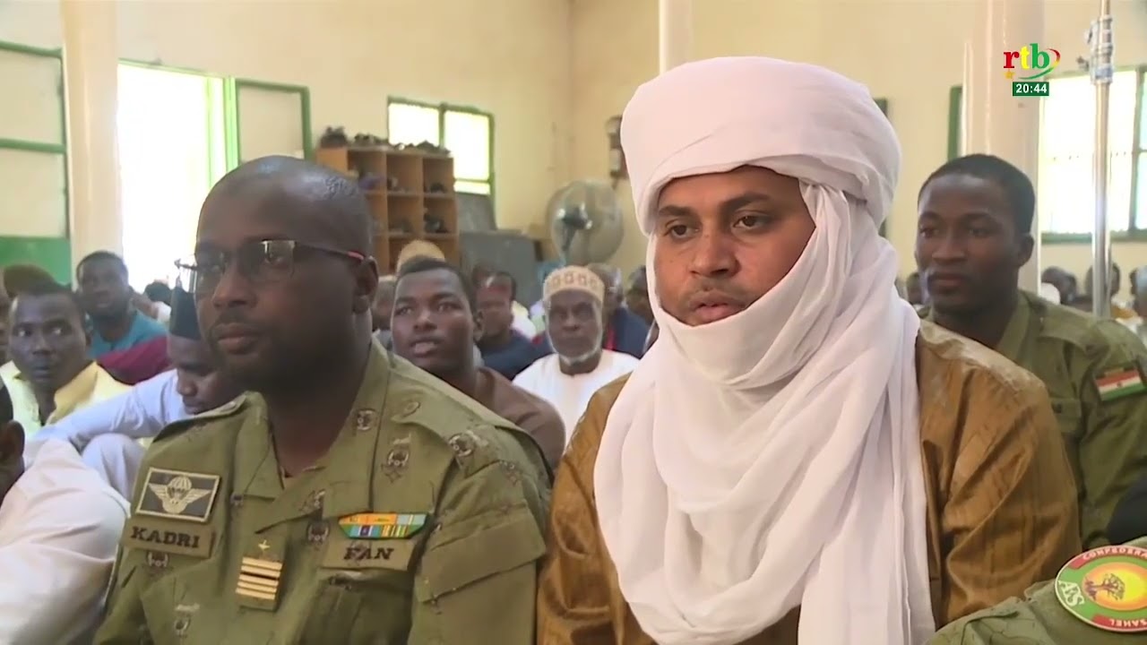 AES Actualités : Le premier ministre nigérien a pris part à la prière du dernier vendredi du Ramadan
