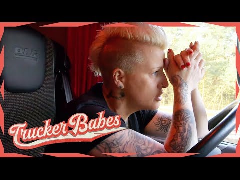 Achtung Vollsperrung! Der LKW-Funk bringt Jana zum Kochen! | Trucker Babes | kabel eins