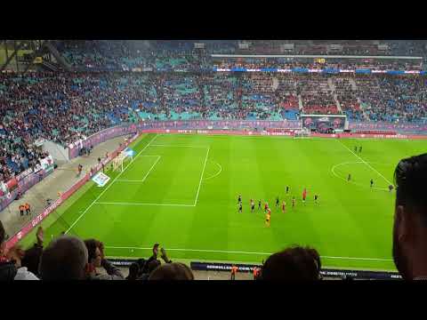 VfB Spieler bedanken sich für den Support in Leipzig!