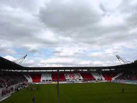 Stimmung und Choreo vor dem Spiel HALLESCHER FC - KICKERS OFFENBACH (1:0)