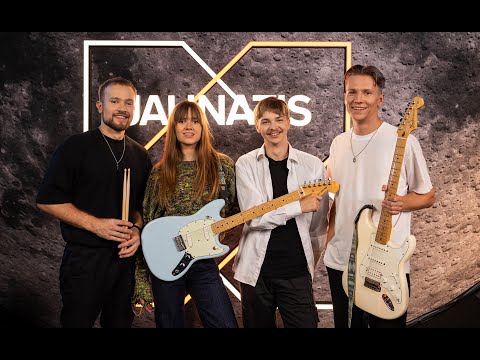 LRT OPUS JAUNATIS. Mėlyna