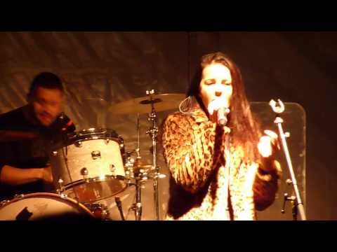 Katarína Knechtová - Dialkové ovládanie (Olomouc Vánoční trhy 2016)