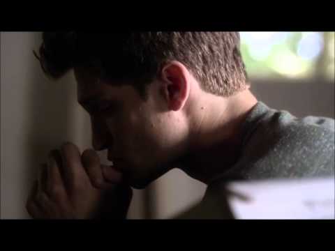 Pretty Little Liars 4x02 - Spencer Finds Out About Tobys Mom