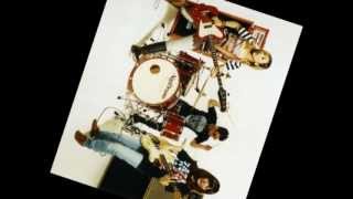 Music video thumbnail preview for 赤いソファー / GO!GO!7188 by GO!GO!7188