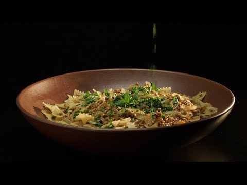 Joan Knows Best, Episode 2: Kasha varnishkes