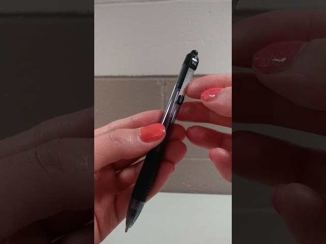 Vídeo relacionado con Zebra Pen Z-Grip - Bolígrafos retráctiles, punta de 1,0 mm, paquete de 6 unidades, en caja de regalo de cartón, escuela, escritura, trabajo, oficina (surtido)