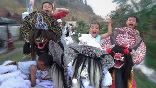 Download lagu Vicho Tak Mau Kalah || Beli Barongan Pocong Putih mp3