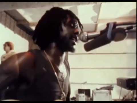 Peter Tosh in rare footage. A live Studio rehearsal version of his track ‘Babylon Queendom’
