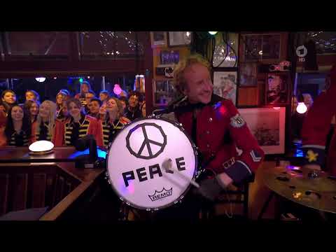 MEUTE & The Young ClassX -  "Come Together", live "Inas Nacht"