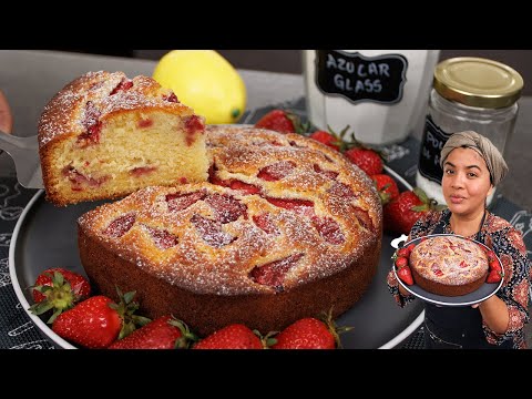 Easy and moist STRAWBERRY CAKE 🍓