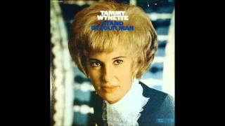 Tammy Wynette"Stand by Your Man"(1968).Track A4:"I Stayed Long Enough"