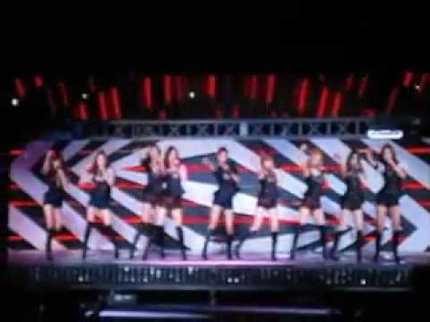 120922 Girls Generation(SNSD) - Run Devil Run @SMTownJakarta