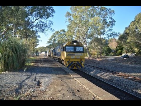 NR's120, 117, AN4 leading 6MP5 Intermodel passing through Balhannah, SA