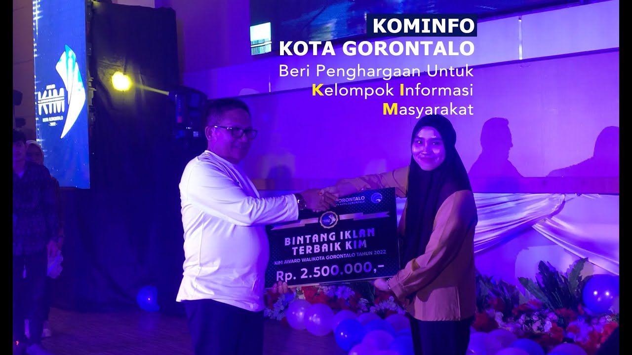 Kominfo Kota Gorontalo Beri Penghargaan untuk Kelompok Informasi Masyarakat