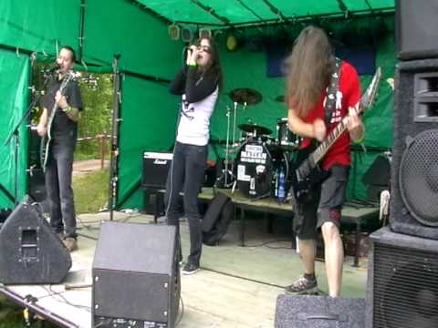 Neodůvodnitelná lítost - Neodůvoditelná lítost, Bornflossrock Žacléř, 29.6.2013, nesestří