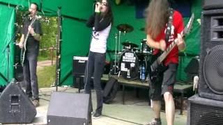 Video Neodůvoditelná lítost, Bornflossrock Žacléř, 29.6.2013, nesestří