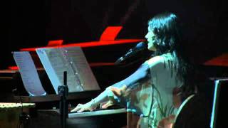 Elisa - 01 - I never Came (Live@Reggio Emilia 23.05.2011)
