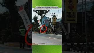 Download lagu Thugs vs 1 Police Headquarters 😱 #police #police #trending #shortvideo mp3