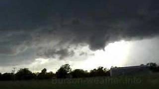 preview picture of video 'Longton KS wall cloud'