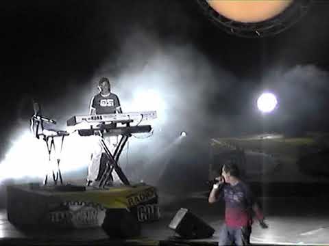 Roby Rossini canta "Tanz Bambolina" (Radio Company Tour -Estate 2004)