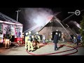 Uitslaande brand in boerderij met rieten dak in Putten