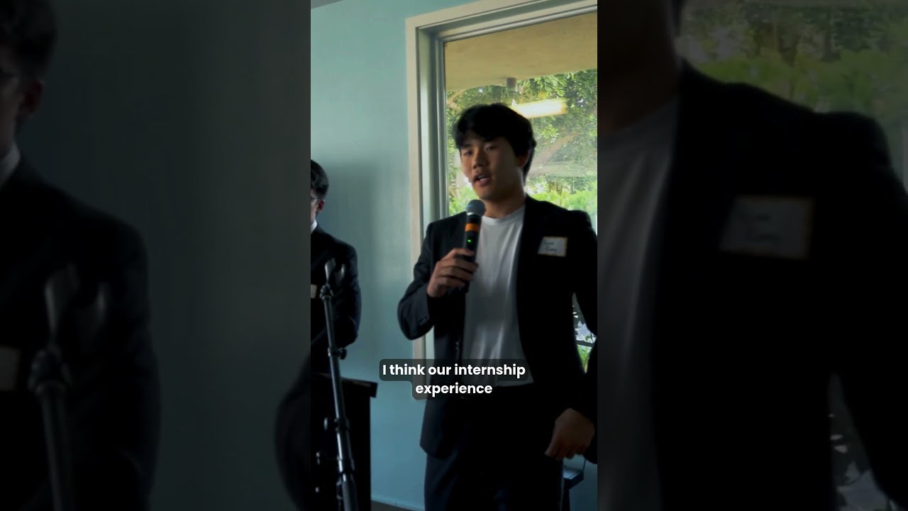 Javier & Yejun presenting AI Agent project at SDVerse