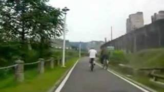 preview picture of video 'Taipei city river park bike path 台北市河濱公園自行車步道3'