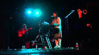 Soko- I Thought I Was An Alien (Live)