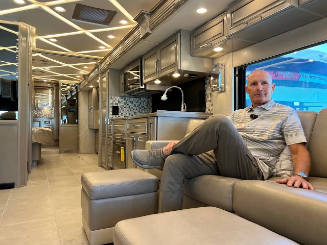 Preview image of Super Rare 38ft 2024 Newmar Mountain Aire 3825 (17N231999) youtube video