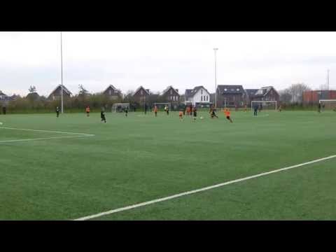 2014 11 22 VVDEMEERN F1 tegen Desto F1 2e helft