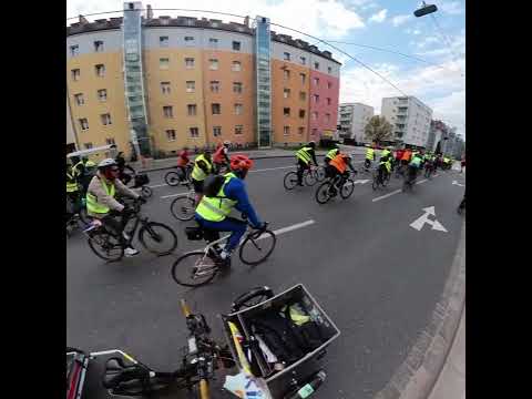 20250409 TourdeStrasbourg Linz Radfahren Chemie Hauptplatz Quadrat