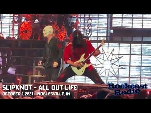 Slipknot rocking "All Out Life" in Noblesville, Indiana on October 1, 2021