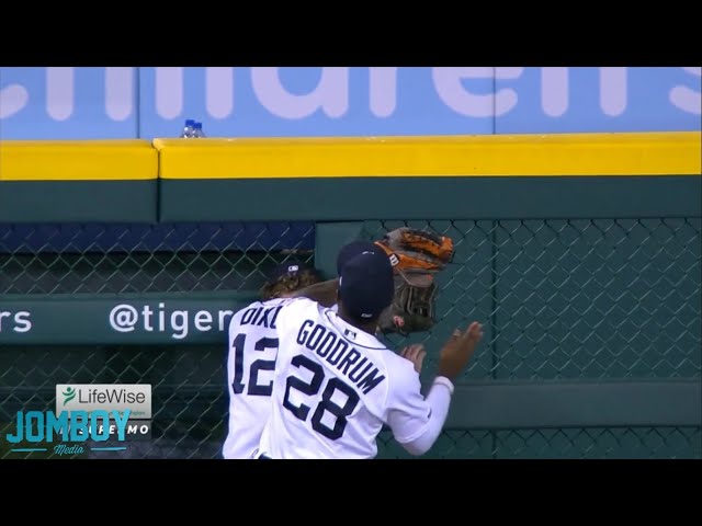 Kyle Seager hits 3 HRs, Murphy hits 2, cartwheels and embarrassment got involved, a breakdown