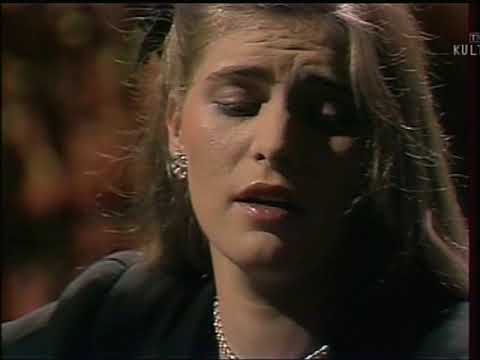 Elżbieta Mielczarek – Poczekalnia PKP