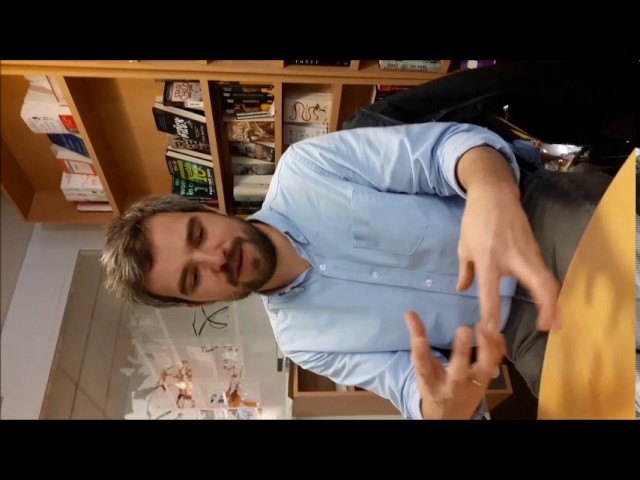 Vídeo relacionado con Quelqu'un derrière les murs